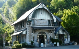 Lourdes_Pic_du_Jer_gare_funiculaire