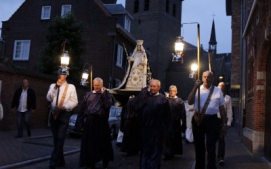 Kaarskensprocessie . (2)